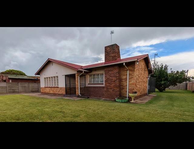 3 BEDROOM HOUSE FOR SALE IN VANDERBIJLPARK SE 1